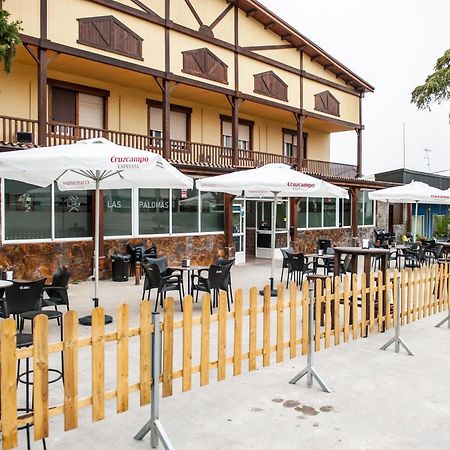 Hostal Las Palomas Lucena Bagian luar foto