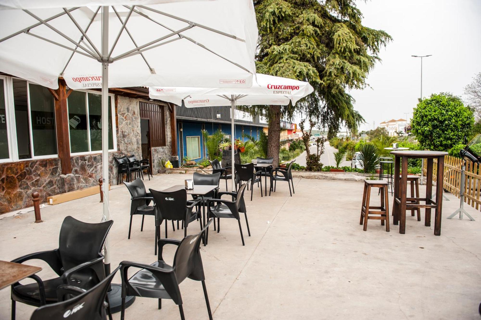 Hostal Las Palomas Lucena Bagian luar foto